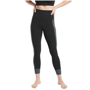 Athleta Elation Rib Trim 7/8 Tight in Black Grey Rib Size L